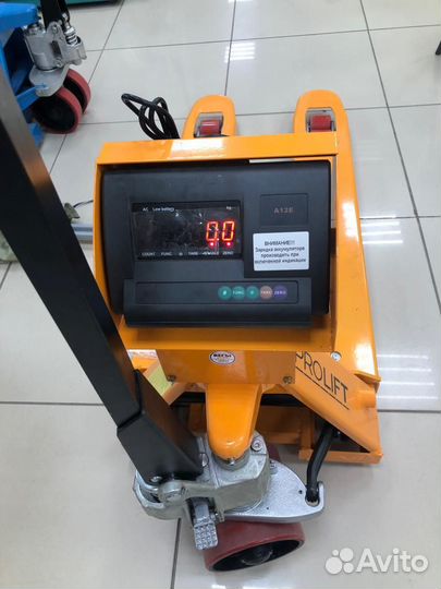 Рохля.Тележка гидравлическая 2,5т с весами 1150 мм