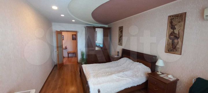 2-к. квартира, 98,4 м², 5/10 эт.