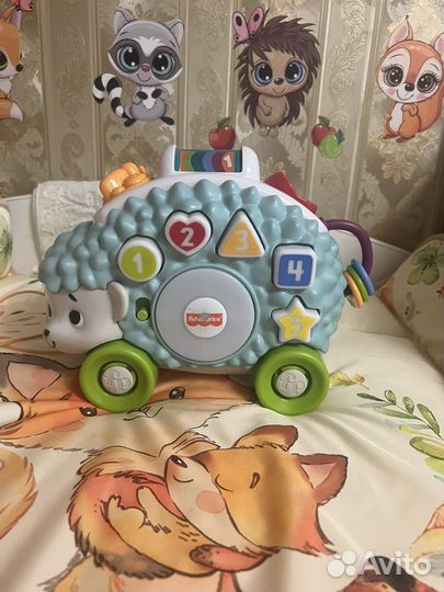 Интерактивная игрушка Fisher Price Ёжик (каталка)