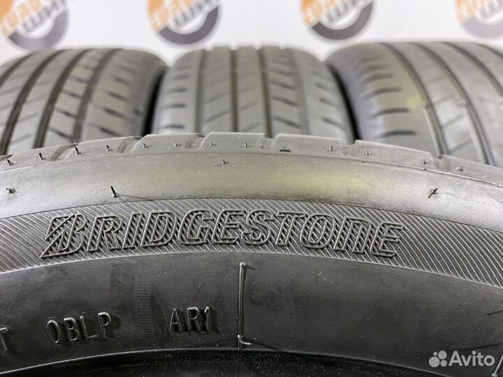 Bridgestone Alenza 001 245/45 R20 и 275/40 R20 102W