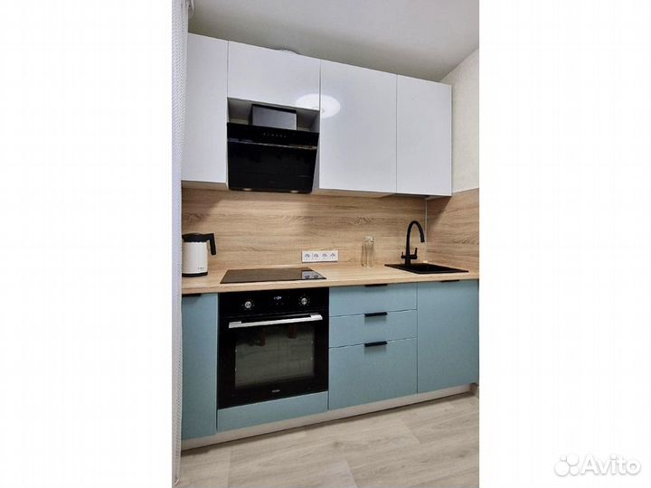 Маленькая прямая кухня