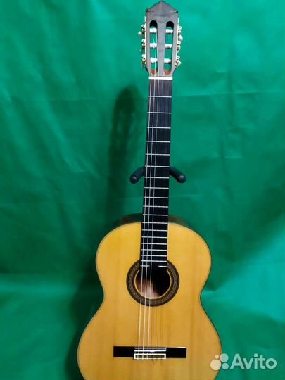 Yamaha GC-5 классическая гитара