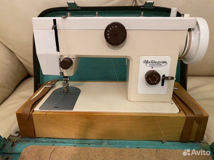 Швейная машинка 