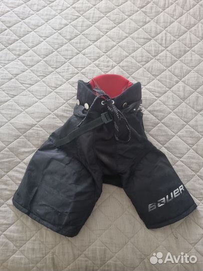 Форма хоккейная на ребёнка 6-7 лет коньки