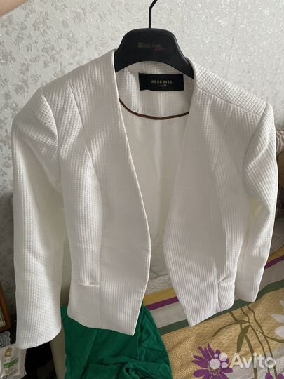 Пиджак белый