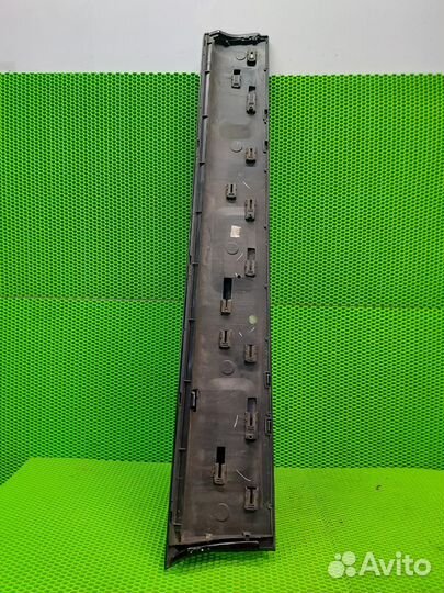 Молдинг двери передний правый Audi Q7 S Line 4LB