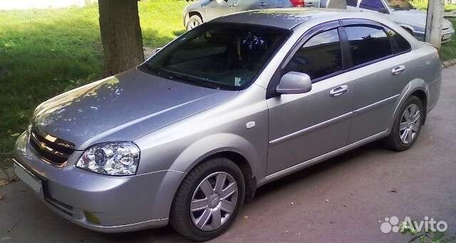 Стойка передняя правая Шевроле Лачетти Седан