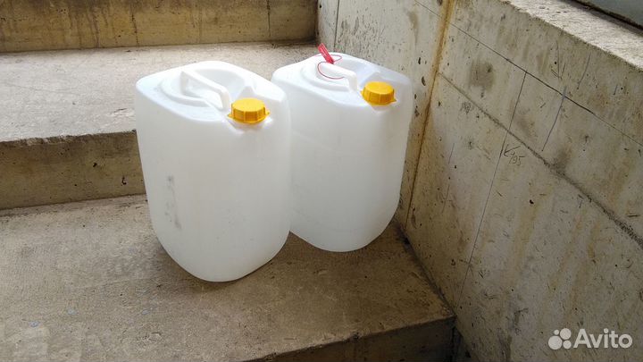 Канистра пластиковая 30 литров
