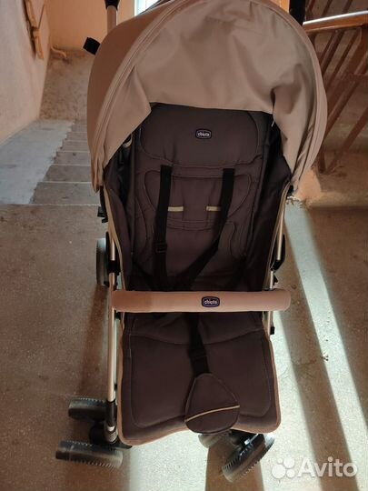 Прогулочная коляска chicco