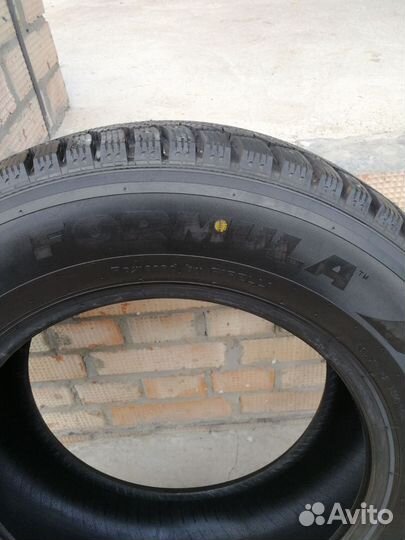 Pirelli Formula Ice 235/65 R17 108T