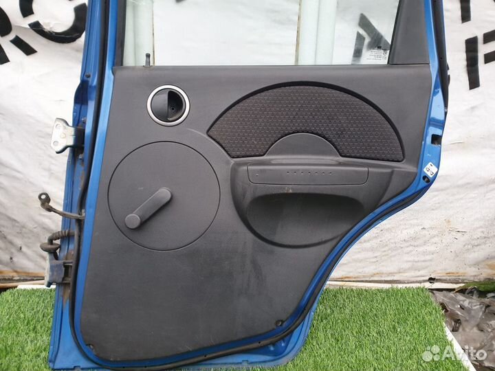 Обшивка двери задней правой Chevrolet Aveo T200