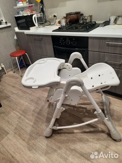 Стульчик для кормления babyton