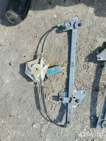 Электростеклоподъёмник volvo s40