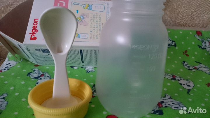 Pigeon бутылочка 120мл для кормления с ложкой