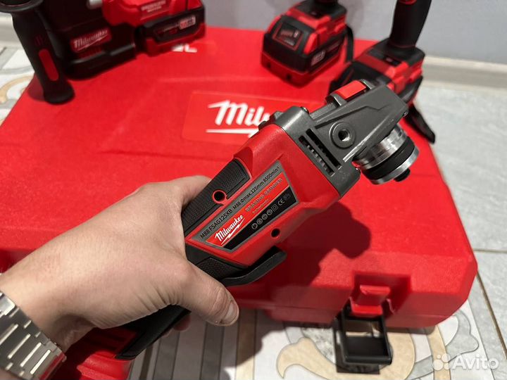 Профессиональный набор Milwaukee 4в1 (Арт.73625)