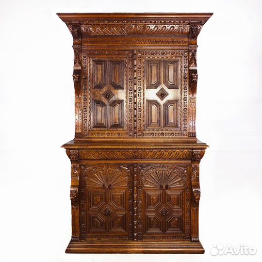 Дубовый буфет антикварный