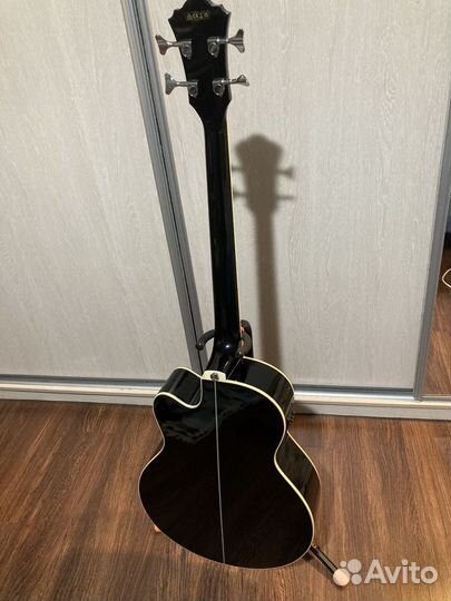 Акустическая бас гитара Ibanez AEB8E