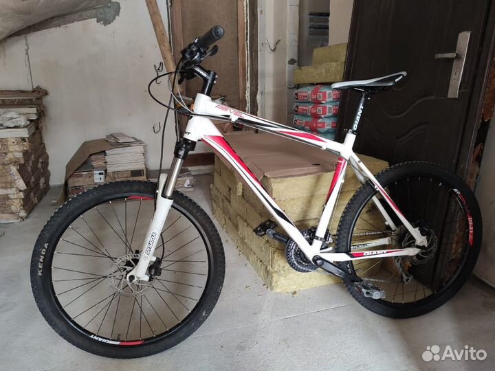 Велосипед giant Revel