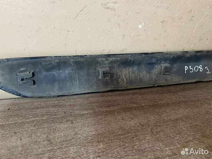 Молдинг двери задний левый Peugeot 308