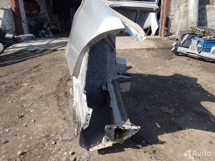 Крыло заднее левое Mercedes-Benz C-Class W203