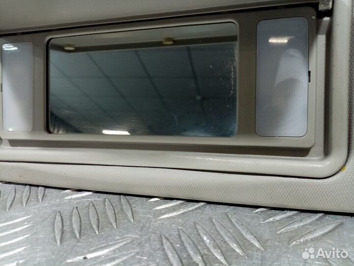 Б/У Козырек солнцезащитный левый#001