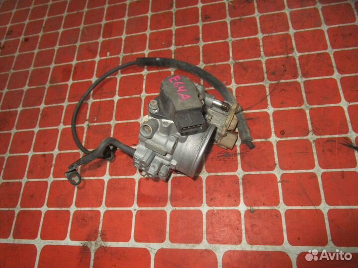 Дроссельная заслонка на Mitsubishi Galant E64A