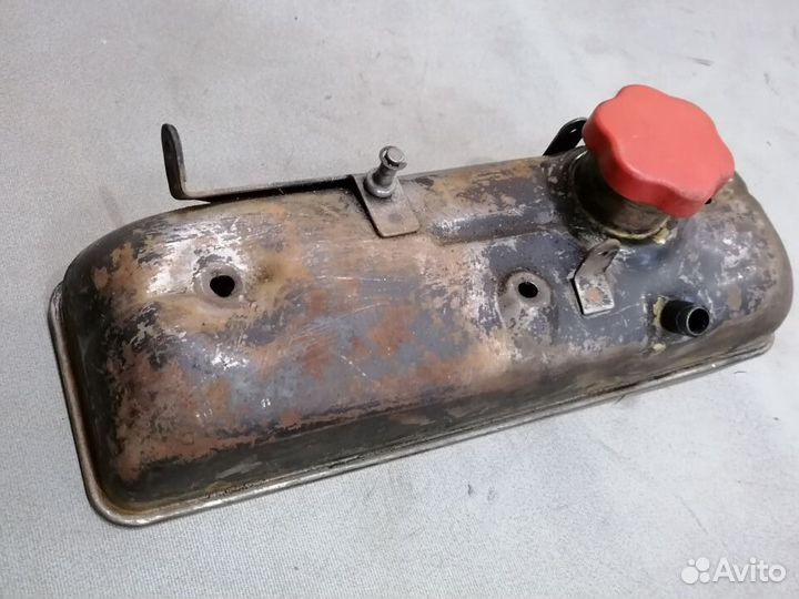 Клапанная крышка Volvo 343 1984-1991