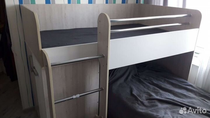 Кровать чердак