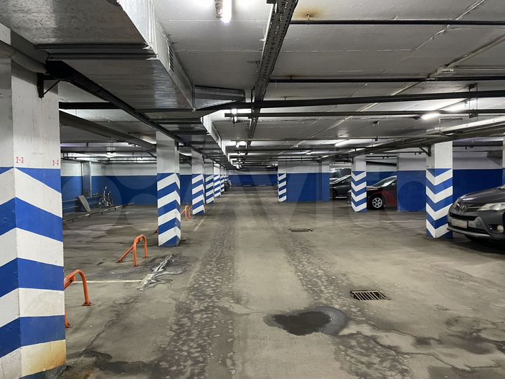 Машиноместо, 16 м²