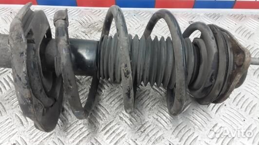 Стойка передняя правая hyundai I40 (CDN13N501)