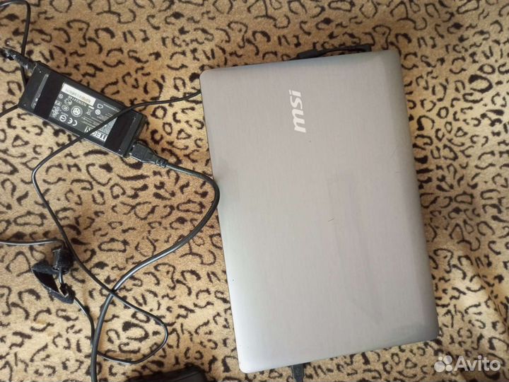 Ноутбук msi MS-16Y1