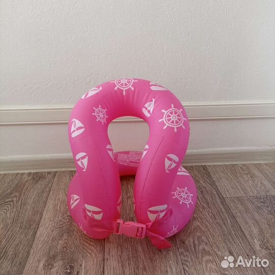 Круг - жилет для плавания