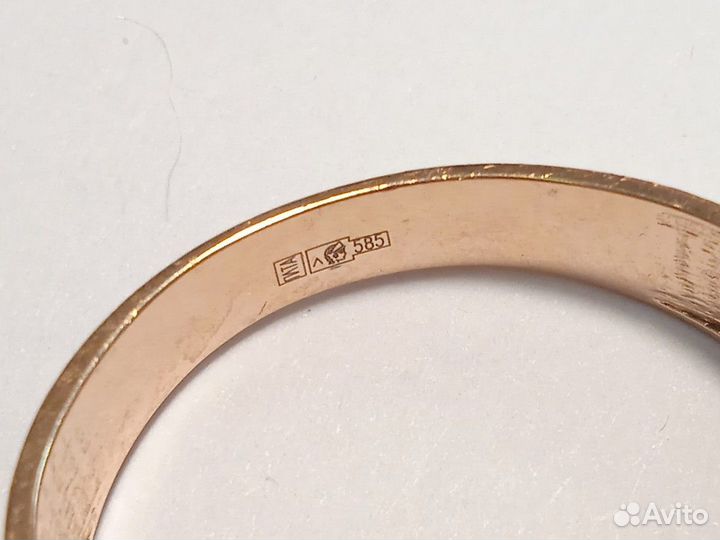 Перстень золотой