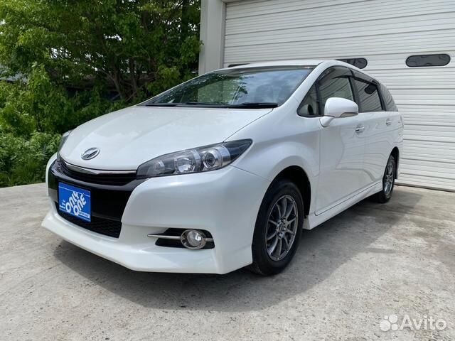 Toyota Wish 1.8 CVT, 2014, 20 000 км с пробегом, цена 930000 руб.