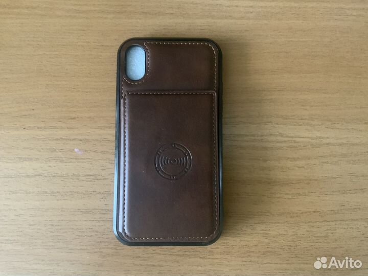 Продам чехол на iPhone XR новый