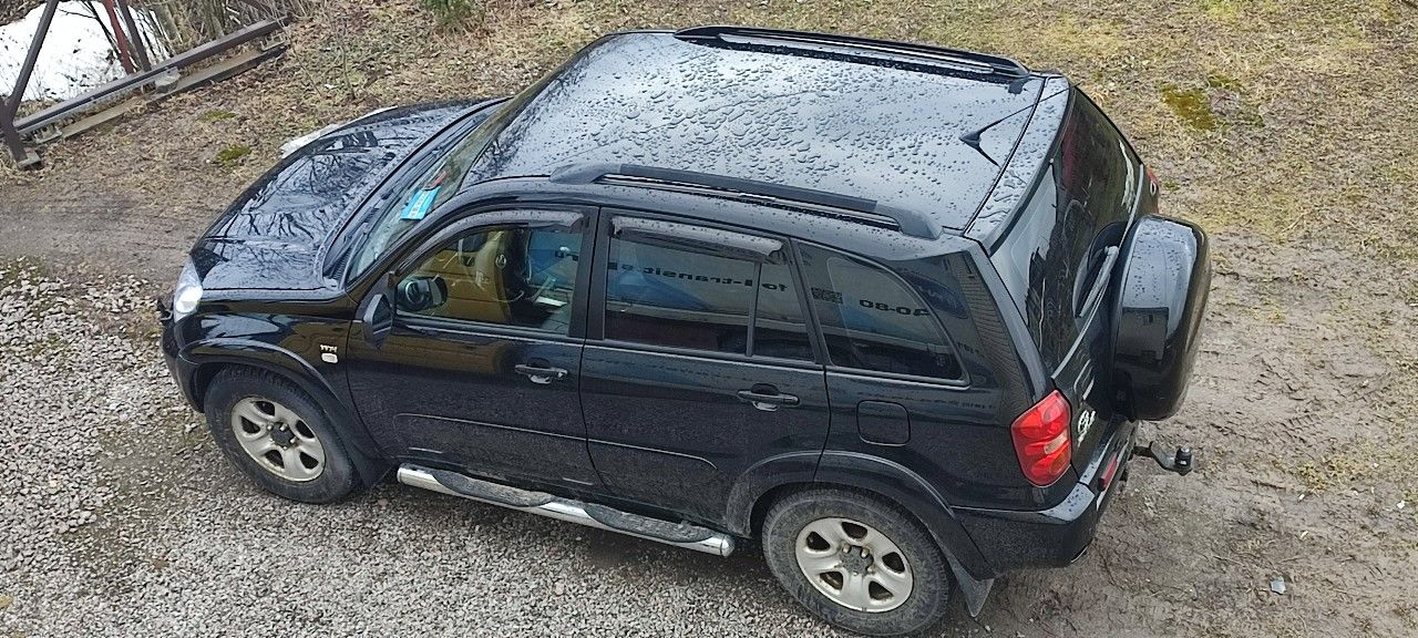Toyota RAV4: фото владельца