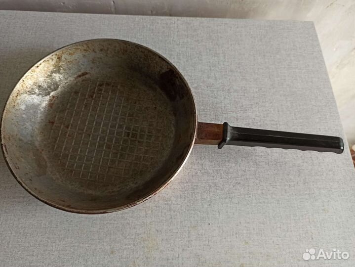 Сковородки