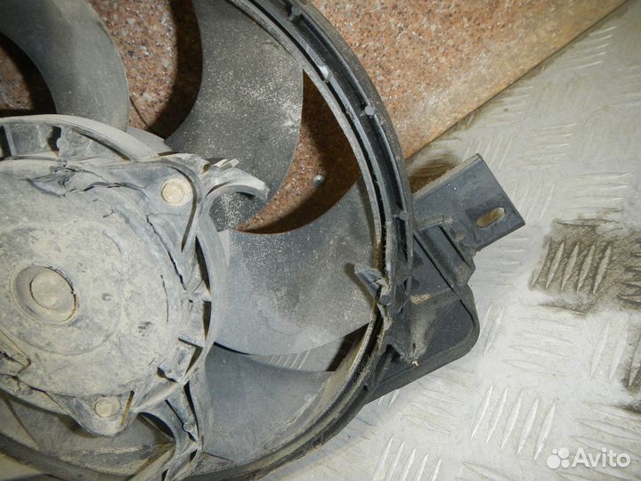 Вентилятор радиатора в сборе с диффузором Land Rover Freelander