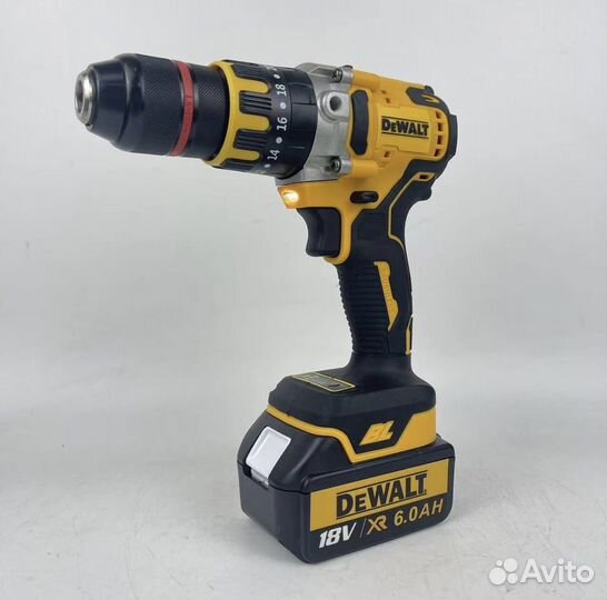 Шуруповерт для ледобура Dewalt 6 Mah