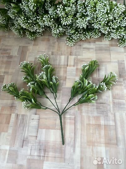 Искусственные цветы зелень