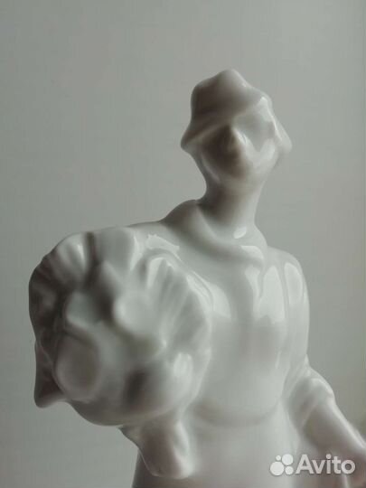 Статуэтка Цветочница, Э. Еропкина, ифз