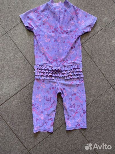 Слитный купальник ддя девочки 4-5 лет
