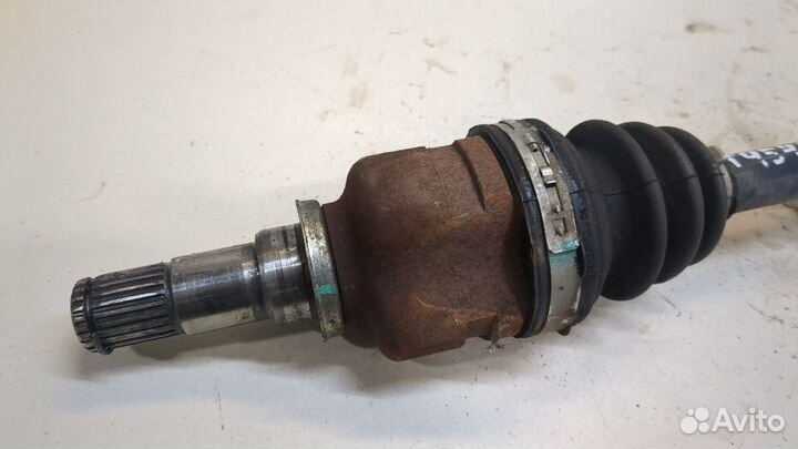 Полуось правая передняя Toyota Yaris