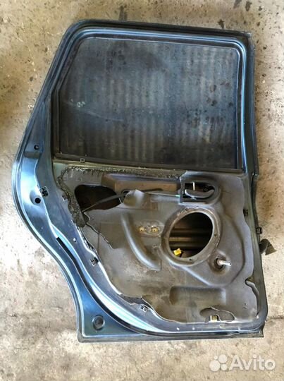 Дверь ford mondeo 1 задняя левая