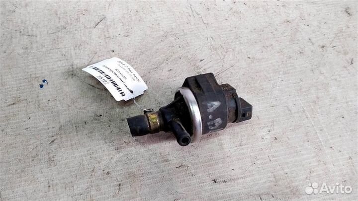 Клапан электромагнитный Audi 80 B4 91-94г