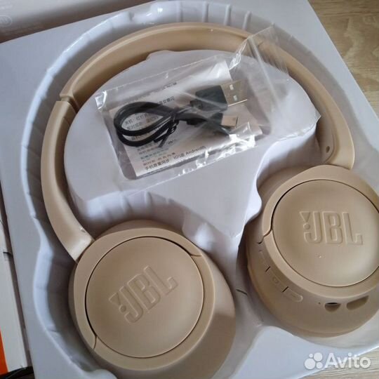 Беспроводные наушники JBL Tune 1100