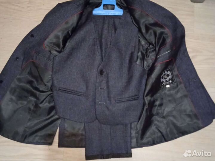 Школьная форма для мальчика серая