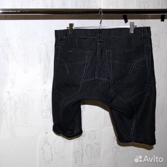 Льняные шорты с ластовицей the form унисекс