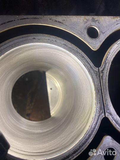 Блок цилиндров Ford explorer