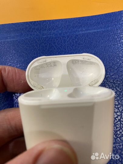 Кейс от AirPods оригинал